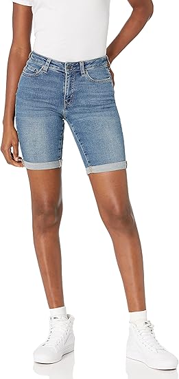 Amazon Essentials Women's Mid-Rise Slim Fit Bermuda Shorts with Pockets